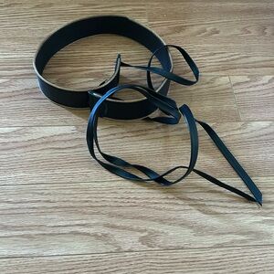 5/25$ 🎄Black and gold belt